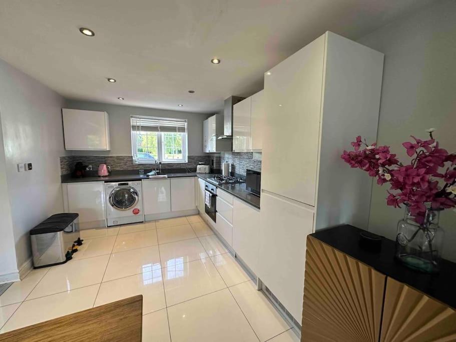 Waterside Mufc & Trafford Centre Townhouse 4 Bedroom Free Parking Mánchester Exterior foto